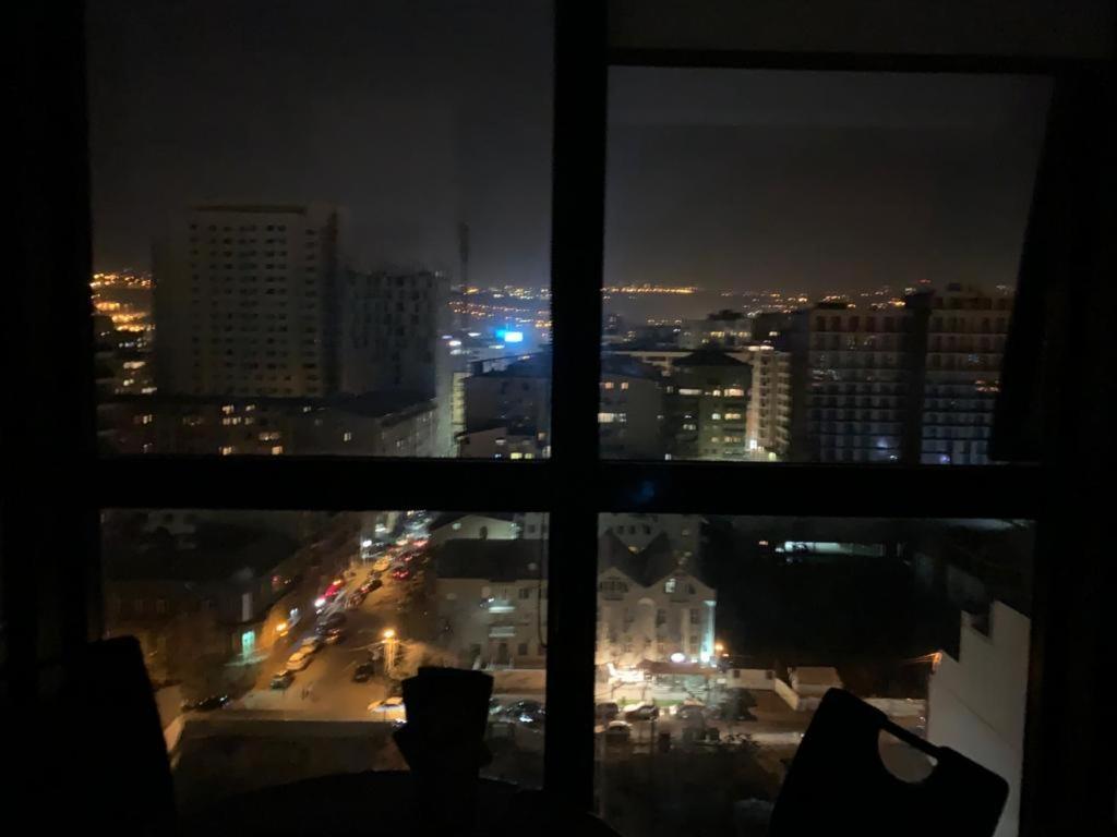 City Central Apartment 耶烈万 外观 照片