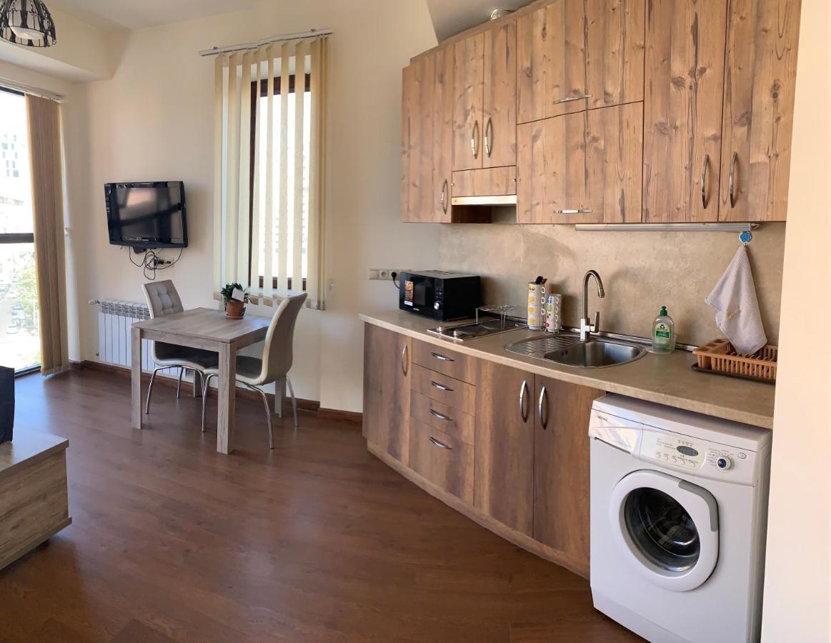City Central Apartment 耶烈万 外观 照片